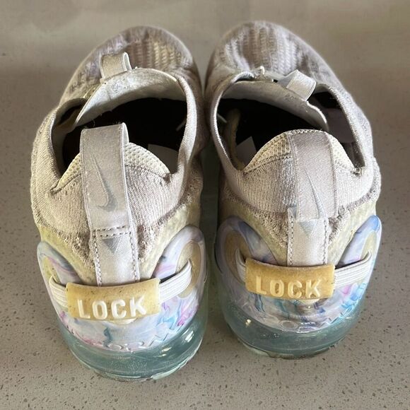 Nike Air VaporMax 2020 Flyknit Summit White Mens 9.5 - Picture 2 of 8